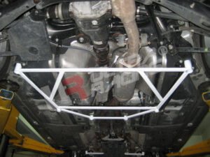 Ultra Racing Lexus IS250 Rear Lower Brace URRL6-670