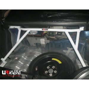 Ultra Racing Nissan Skyline (GTR 34) 2.6TT 4WD 99-02 UltraRacing 4-Point Rear Upper Strutbar (3456) UR-RE4-3456