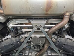 Ultra Racing BMW X5 G05 19+ 2P Rear Lower Tiebar 4260 UR-RL2-4260
