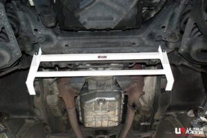 Ultra Racing Jaguar XJ-8 (X-308)  Front Lower Brace URLA4-1544