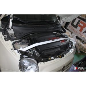 Ultra Racing Volvo XC60 Rear Lower Brace URKR-RL4-3231
